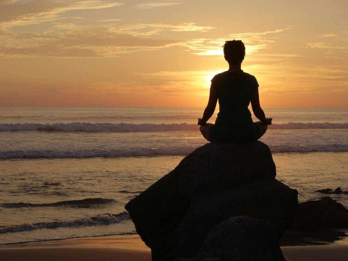 How to Create a Minimalist Lifestyle and Find Inner Peace